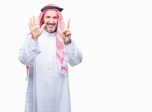 Magas Rangú Arab Ember Keffiyeh Elszigetelt Háttér Bemutatás Ujjal Felfelé — Stock Fotó