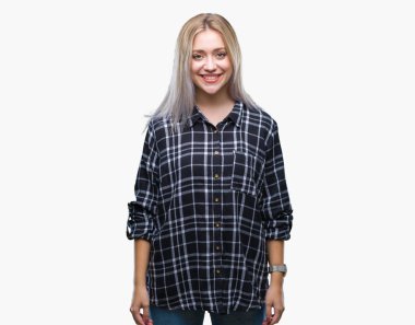 Genç Sarışın kadın yüzünde mutlu ve güzel bir gülümseme ile izole arka plan yüzünden. Şanslı kişi.