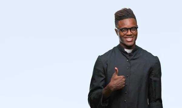 Fiatal Afro Amerikai Pap Ember Több Mint Boldog Remek Gesztus — Stock Fotó
