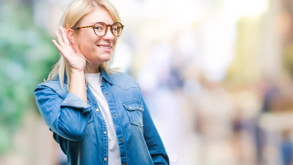 Ung Vacker Blond Kvinna Som Bär Glasögon Över Isolerade Bakgrund — Stockfoto