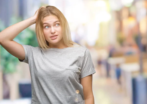 Junge Kaukasische Frau Mit Isoliertem Hintergrund Verwirrt Und Wundert Sich — Stockfoto