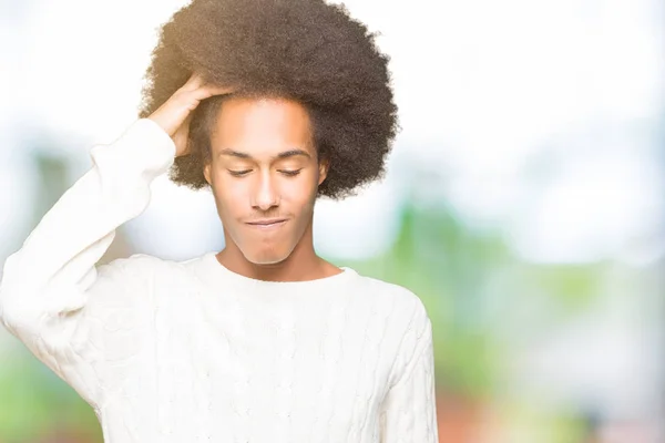 Jonge Afro Amerikaanse Man Met Afro Haar Dragen Winter Trui — Stockfoto