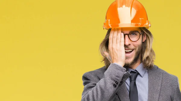 Joven Hombre Arquitecturas Guapo Con Pelo Largo Con Casco Seguridad —  Fotos de Stock