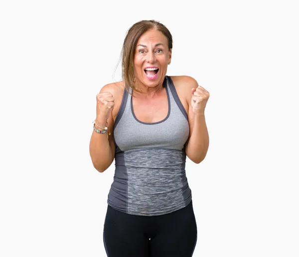 Mulher Meia Idade Bonita Vestindo Roupas Esportivas Sobre Fundo Isolado — Fotografia de Stock