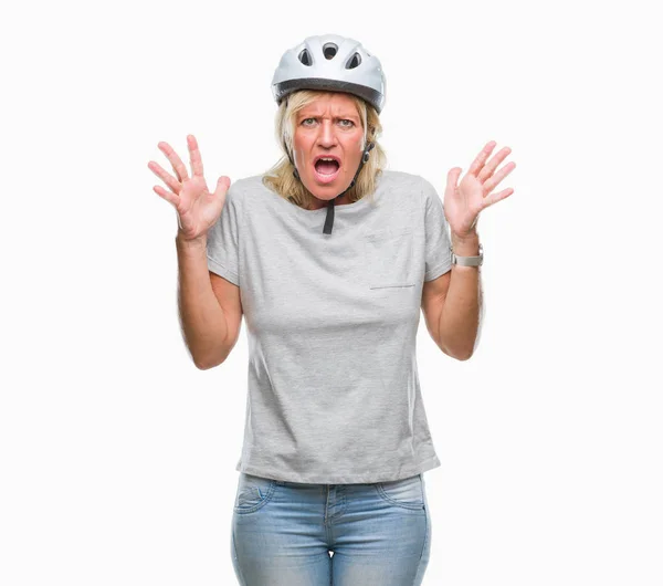 Mujer Ciclista Caucásica Mediana Edad Con Casco Seguridad Sobre Fondo — Foto de Stock