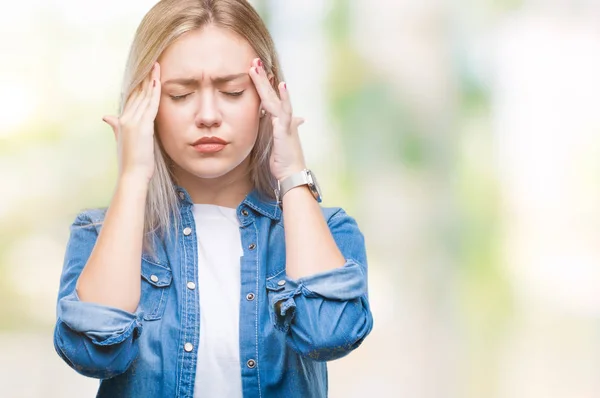 Mujer Rubia Joven Sobre Fondo Aislado Con Mano Cabeza Para — Foto de Stock