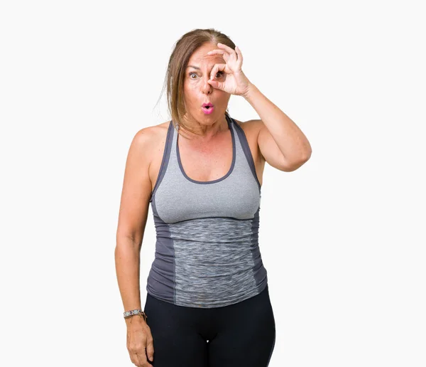 Beautiful Middle Age Woman Wearing Sport Clothes Isolated Background Doing — Stock Photo, Image