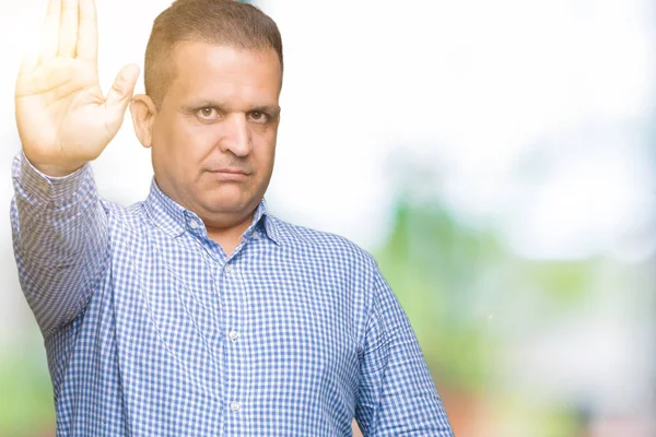 Arabischer Geschäftsmann Mittleren Alters Mit Isoliertem Hintergrund Der Aufhört Mit — Stockfoto