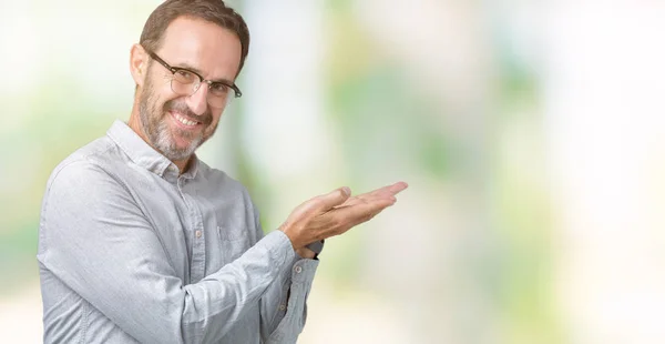 Bello Uomo Anziano Mezza Età Elegante Che Indossa Occhiali Sfondo — Foto Stock