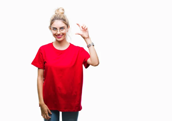 Młoda Piękna Kobieta Blonde Noszenie Czerwony Shirt Okulary Białym Tle — Zdjęcie stockowe