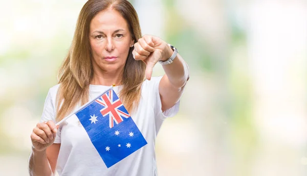 Medelåldern Spansktalande Kvinna Hålla Flagga Australien Över Isolerade Bakgrund Med — Stockfoto
