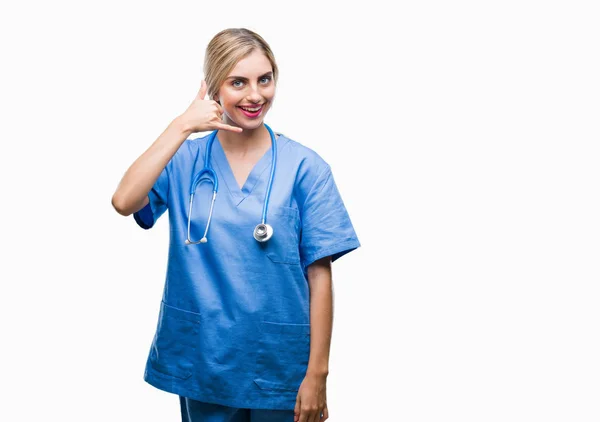 Νέοι Όμορφη Ξανθιά Γιατρός Χειρουργός Γυναίκα Νοσοκόμα Πέρα Από Απομονωμένο — Φωτογραφία Αρχείου