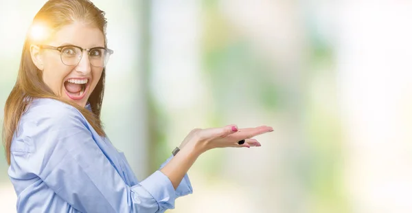 Hermosa Mujer Mediana Edad Madura Negocios Con Gafas Sobre Fondo —  Fotos de Stock