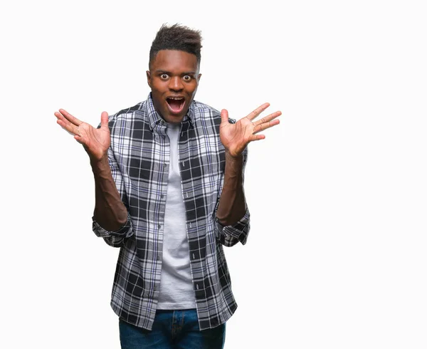 Jonge Afro Amerikaanse Man Geïsoleerde Achtergrond Vieren Gek Verbaasd Voor — Stockfoto