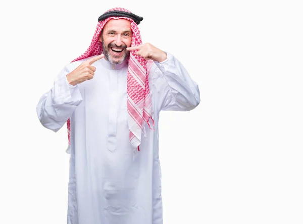 Senior Arab Man Wearing Keffiyeh Isolated Background Smiling Confident Showing — Stock Photo, Image