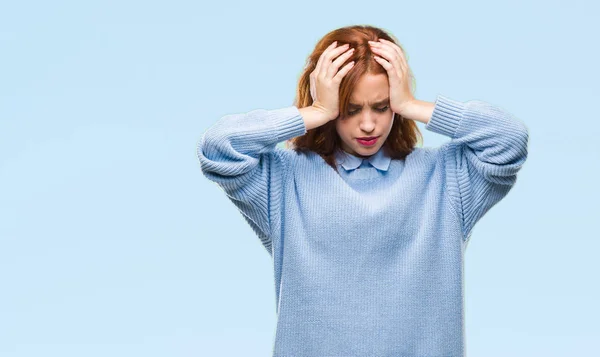 Giovane Bella Donna Sfondo Isolato Indossa Maglione Invernale Che Soffre — Foto Stock