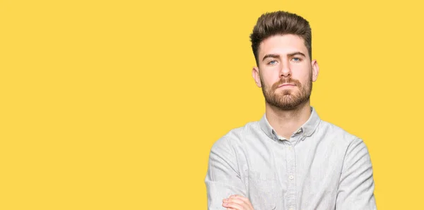 Joven Hombre Guapo Con Camisa Casual Escéptico Nervioso Desaprobando Expresión —  Fotos de Stock