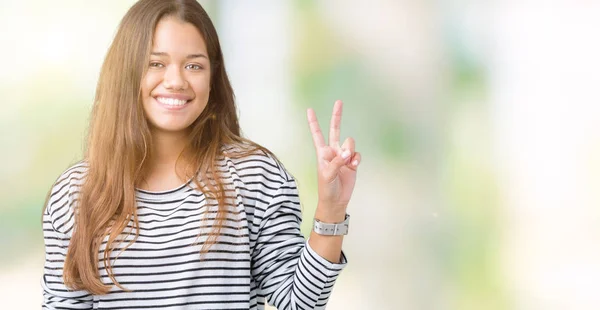 Giovane Bella Donna Bruna Che Indossa Maglione Righe Sfondo Isolato — Foto Stock