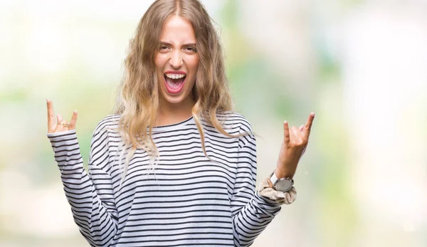 Vacker Ung Blond Kvinna Klädd Ränder Tröja Över Isolerade Bakgrund — Stockfoto