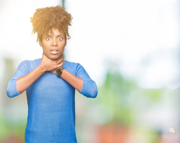 Linda Jovem Afro Americana Sobre Fundo Isolado Gritando Sufocar Porque — Fotografia de Stock