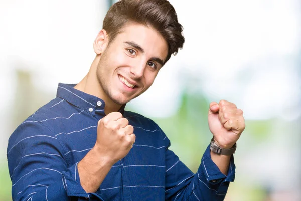 Junger Gutaussehender Mann Marineblauem Hemd Über Isoliertem Hintergrund Sehr Glücklich — Stockfoto