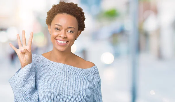 Ung Vacker Afroamerikanska Kvinna Som Bär Tröja Över Isolerade Bakgrund — Stockfoto
