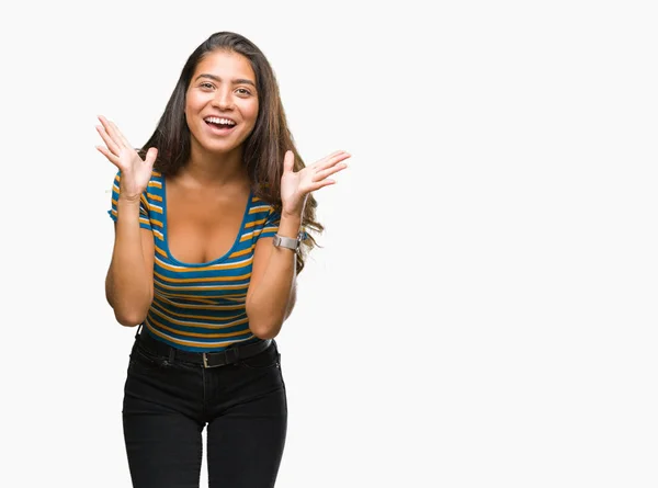 Joven Mujer Árabe Hermosa Sobre Fondo Aislado Celebrando Loco Sorprendido — Foto de Stock