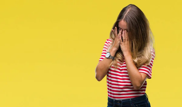 Joven Mujer Rubia Hermosa Sobre Fondo Aislado Con Expresión Triste —  Fotos de Stock