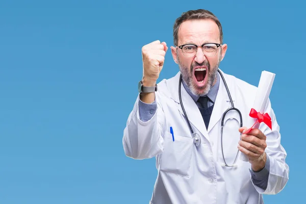 Médico Hoary Sênior Meia Idade Segurando Certificado Grau Sobre Fundo — Fotografia de Stock