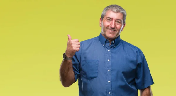 Bonito Homem Sênior Sobre Fundo Isolado Sorrindo Com Rosto Feliz — Fotografia de Stock