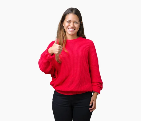 Mujer Morena Hermosa Joven Con Suéter Rojo Invierno Sobre Fondo — Foto de Stock