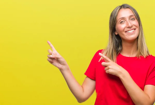 Junge Schöne Frau Über Isoliertem Hintergrund Die Lächelnd Die Kamera — Stockfoto