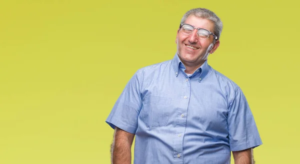 Hombre Mayor Guapo Con Gafas Sobre Fondo Aislado Mirando Hacia —  Fotos de Stock