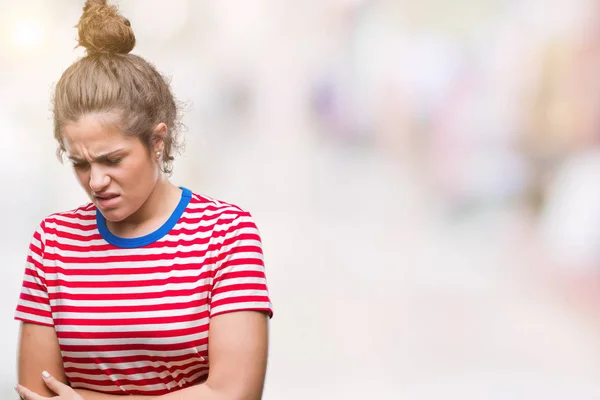 Mooie Brunette Krullend Haar Jong Meisje Het Dragen Van Casual — Stockfoto