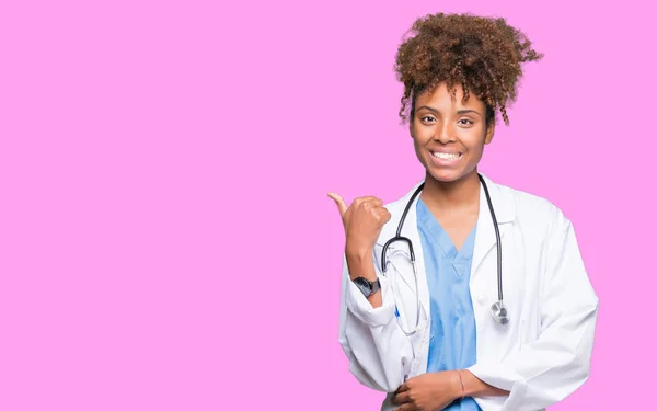 Young African American Doctor Woman Isolated Background Smiling Happy Face — Stock Photo, Image