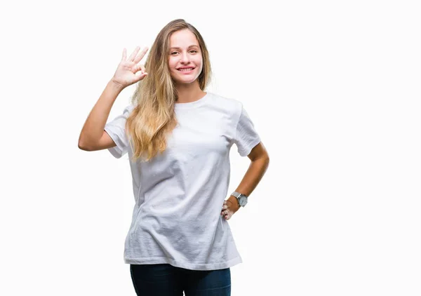 Jovem Bela Mulher Loira Vestindo Casual Shirt Branca Sobre Fundo — Fotografia de Stock