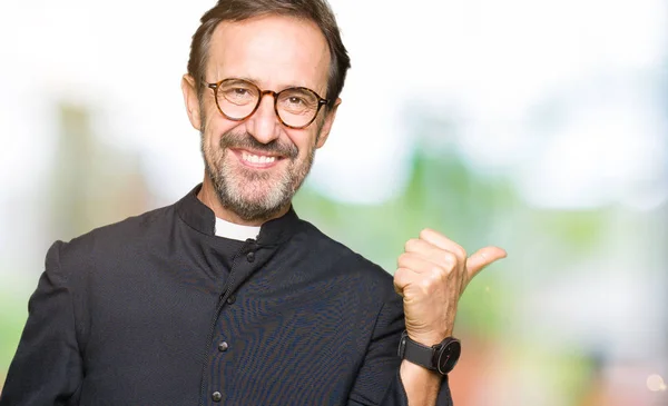 Middle Age Priest Man Wearing Catholic Robe Smiling Happy Face — Stock Photo, Image