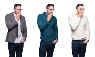 Kolaj yakışıklı iş adamı üzerinde beyaz bir arka plan ağız el ile kapsayan yorgun esneme sıkılmış izole. Restless ve uyku hali.