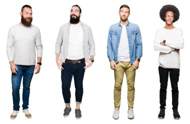 Grup Genç görünümlü yan ve dik dik bakma uzağa düşünce gülümseyen izole beyaz zemin üzerine kolaj.