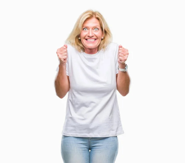 Blonde Vrouw Van Middelbare Leeftijd Geïsoleerde Achtergrond Enthousiast Voor Succes — Stockfoto
