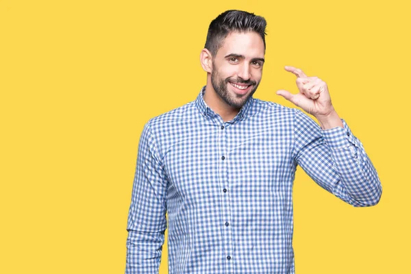 Joven Hombre Guapo Sobre Fondo Aislado Sonriente Seguro Gesto Con — Foto de Stock