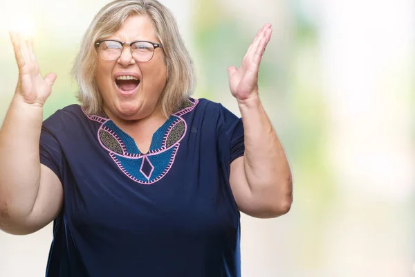 Senior Size Kaukasische Frau Mit Brille Vor Isoliertem Hintergrund Verrückt — Stockfoto