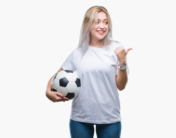 Jeune Femme Blonde Tenant Ballon Football Sur Fond Isolé Pointant — Photo