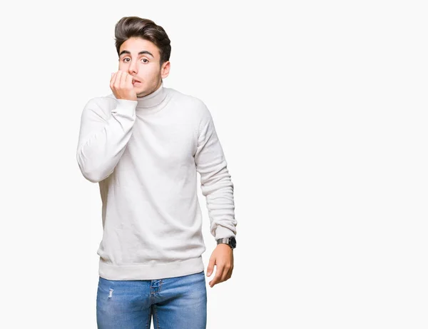 Joven Hombre Guapo Con Jersey Cuello Alto Sobre Fondo Aislado — Foto de Stock