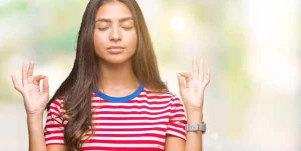 Jonge Mooie Arabische Vrouw Geïsoleerde Achtergrond Ontspannen Lachend Met Ogen — Stockfoto