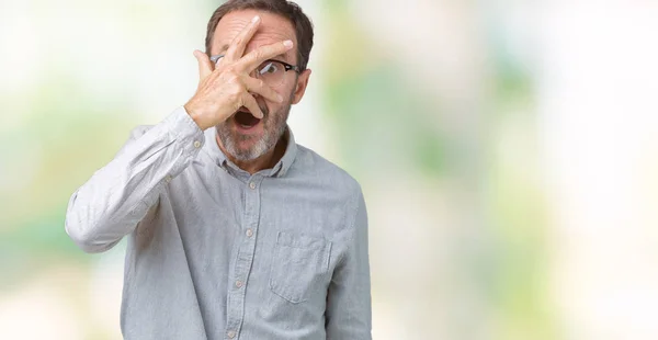 Guapo Mediana Edad Elegante Hombre Mayor Con Gafas Sobre Fondo —  Fotos de Stock