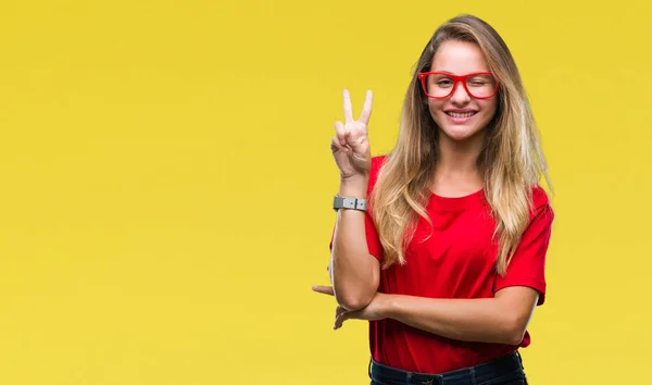 Jovem Bela Mulher Loira Vestindo Óculos Sobre Fundo Isolado Sorrindo — Fotografia de Stock