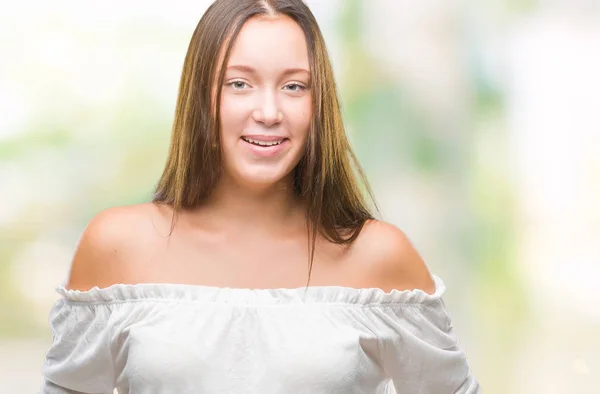Joven Mujer Hermosa Caucásica Sobre Fondo Aislado Con Una Sonrisa — Foto de Stock