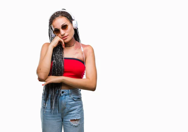 Cabelo Trançado Jovem Afro Americano Com Marca Nascimento Vestindo Fones — Fotografia de Stock