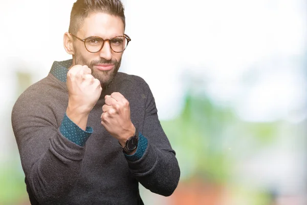 Joven Hombre Guapo Con Gafas Sobre Fondo Aislado Listo Para —  Fotos de Stock